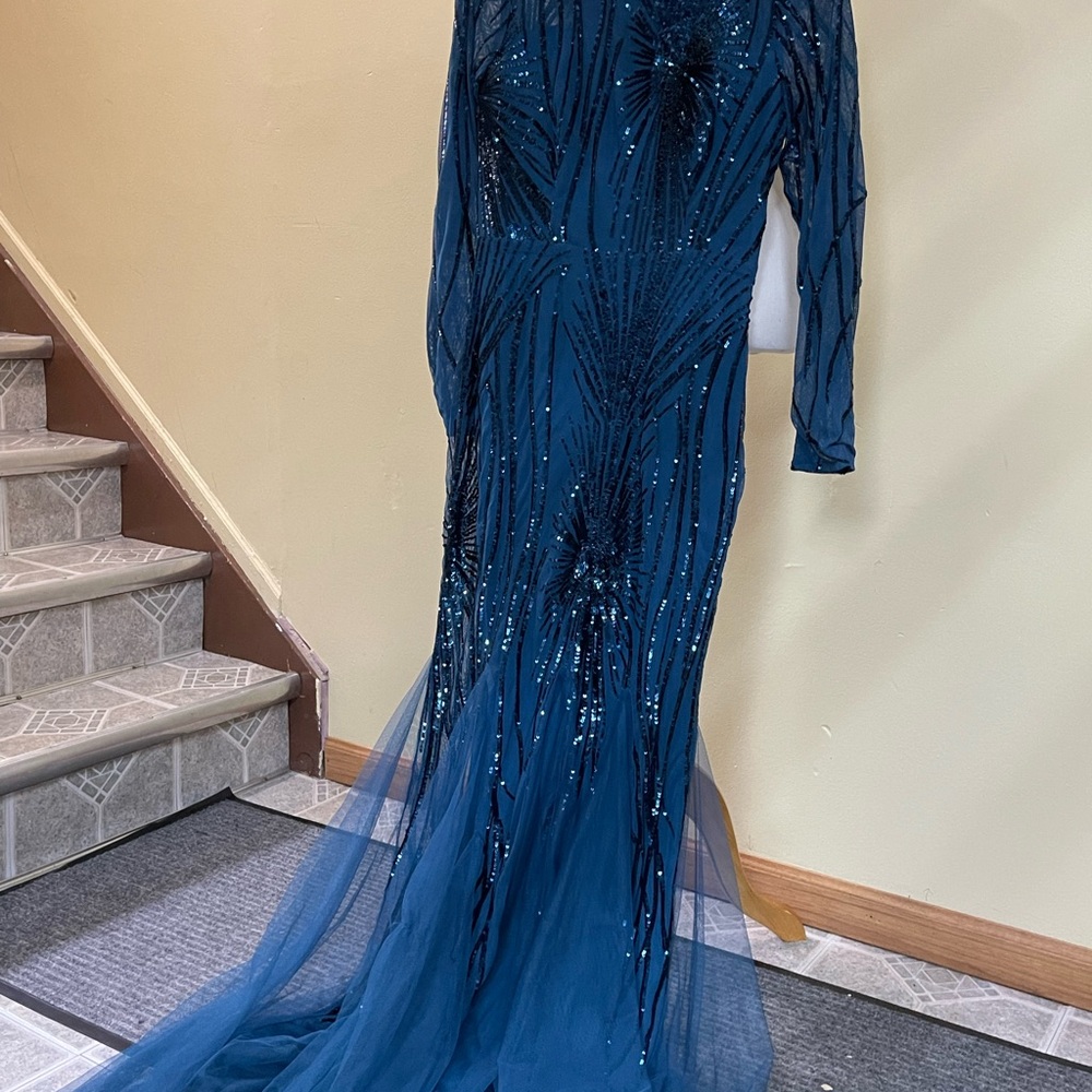 Elegant Blue Sequin Evening Gown